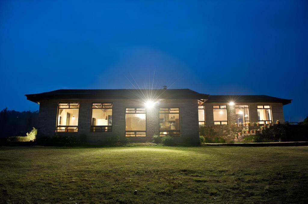Hananoie - A Permaculture Resort Pokhara Ngoại thất bức ảnh