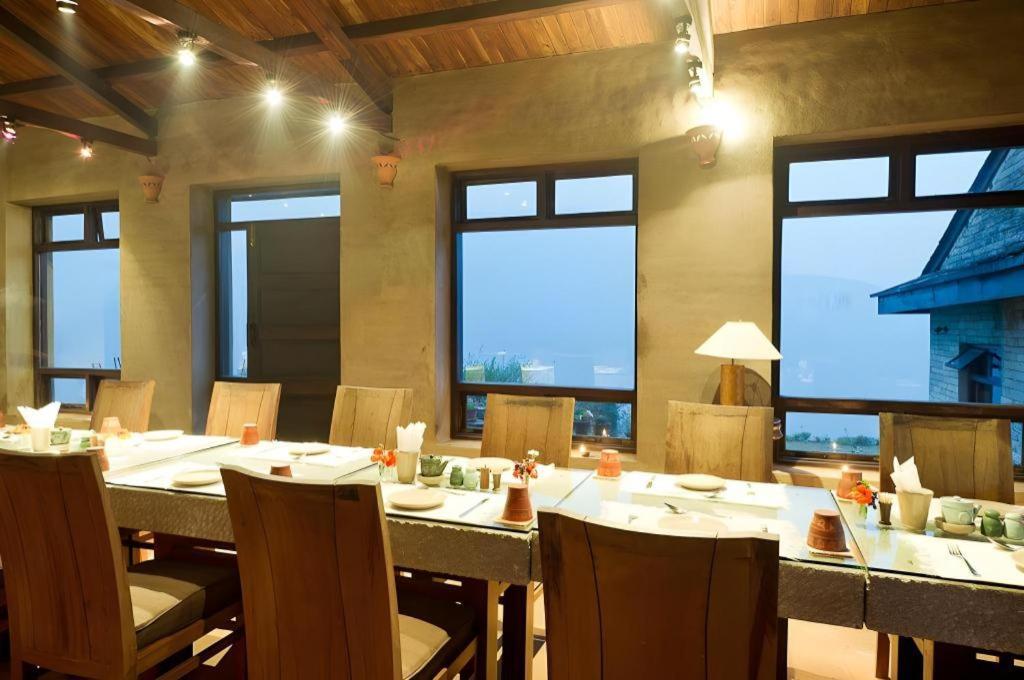 Hananoie - A Permaculture Resort Pokhara Ngoại thất bức ảnh