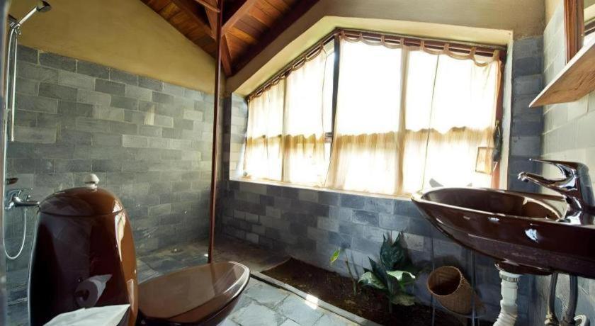 Hananoie - A Permaculture Resort Pokhara Ngoại thất bức ảnh