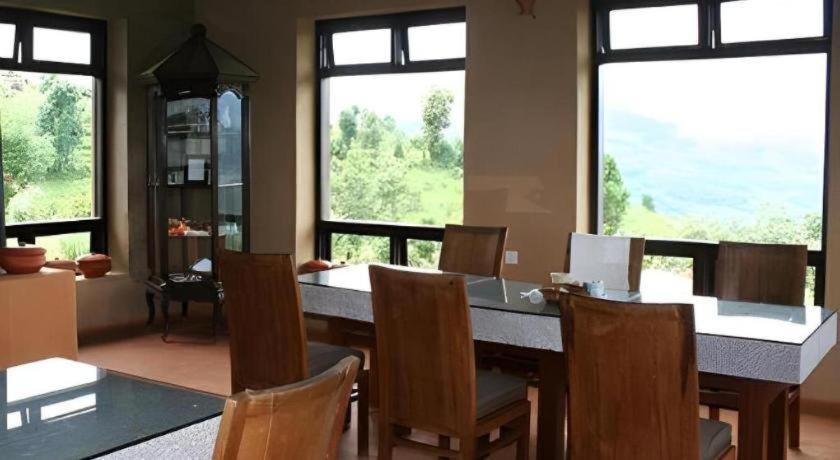Hananoie - A Permaculture Resort Pokhara Ngoại thất bức ảnh