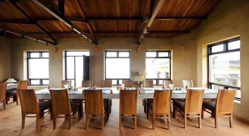 Hananoie - A Permaculture Resort Pokhara Ngoại thất bức ảnh