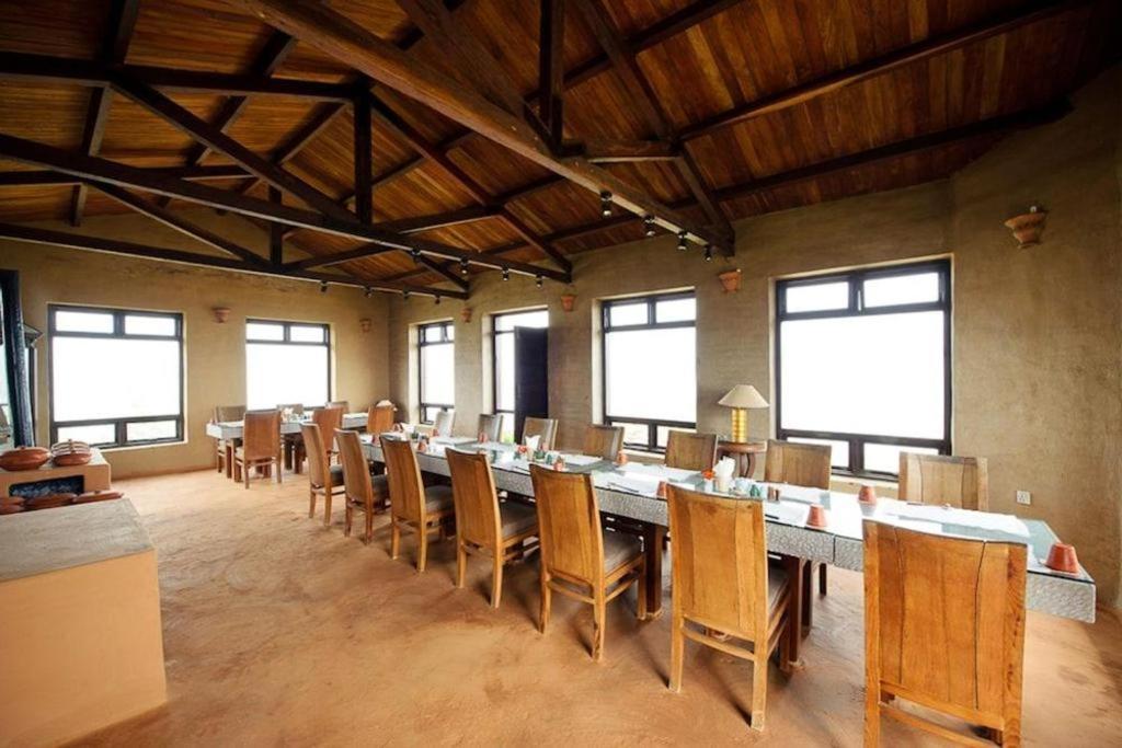 Hananoie - A Permaculture Resort Pokhara Ngoại thất bức ảnh